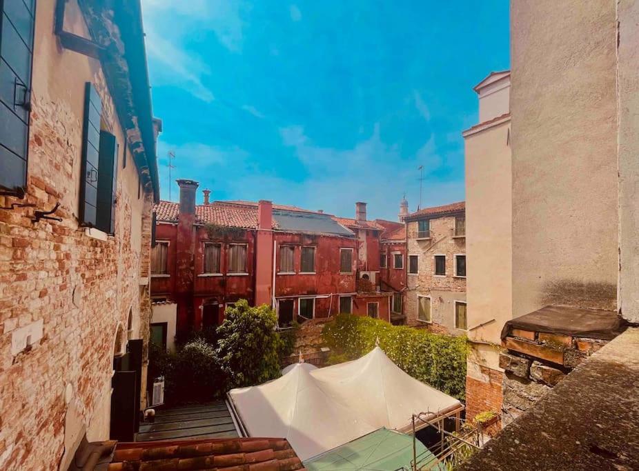 Apartamento Con Terrazza Ed Accogliente Venecia